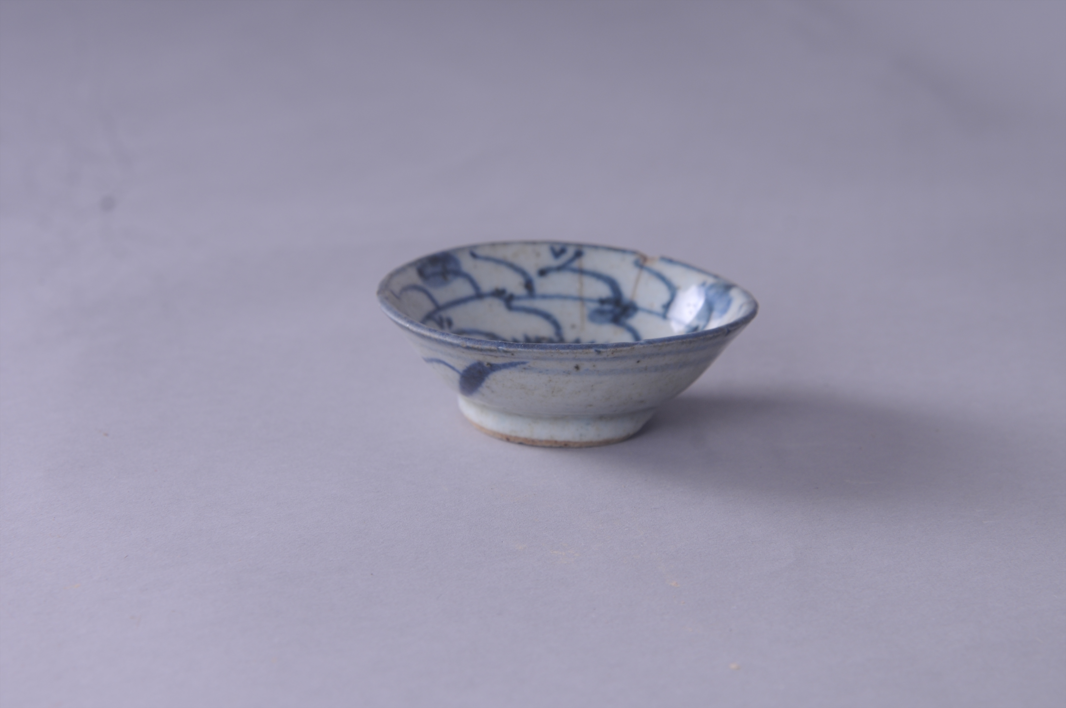 100162清青花花草纹碟